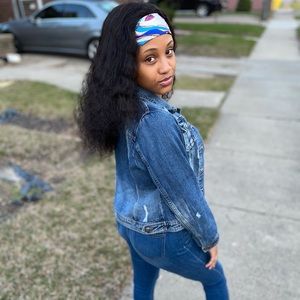 Meet your Posher, Destiny